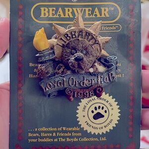 Brand new Boyd Bears collectible pin. Never used, never  off cardboard backing!